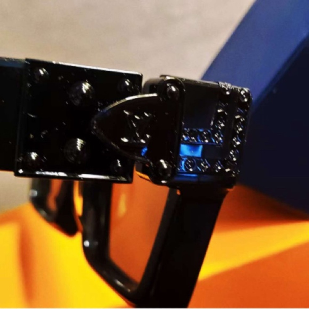 1.1 Millionaire Sunglasses Cartoon Friends Embossed Monogram Black Jacquard - Picture 9 of 14
